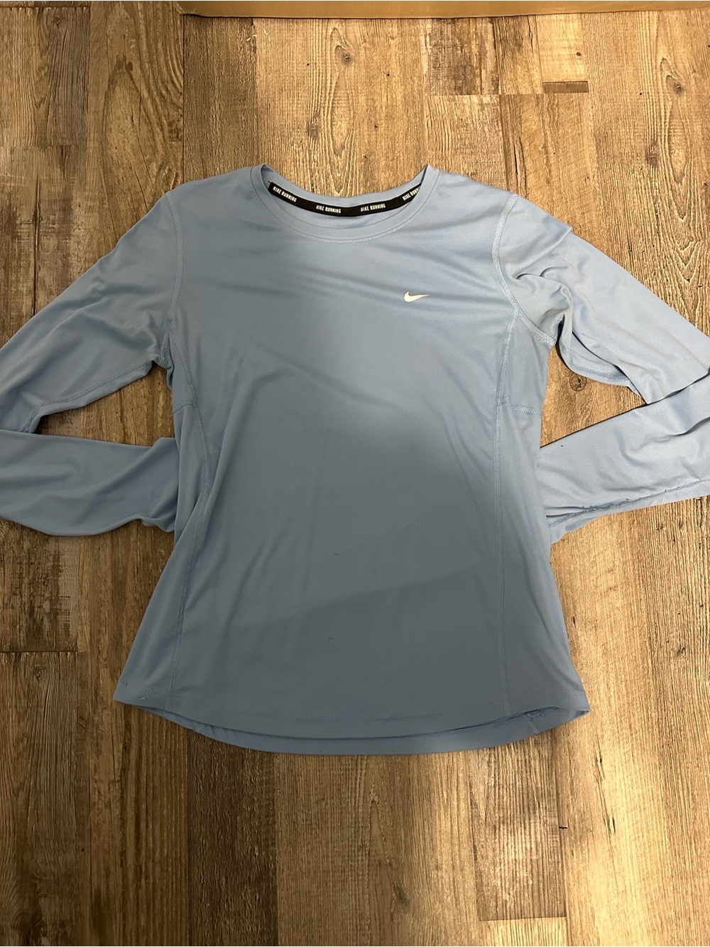 5/$25 Nike long sleeve